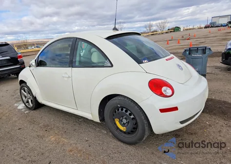 2008 Volkswagen New Beetle Triple White z USA, uszkodzony, nr VIN 3VWFG31C88M511137